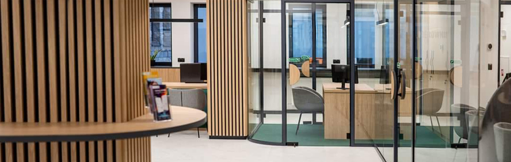 szklane ściany działowe