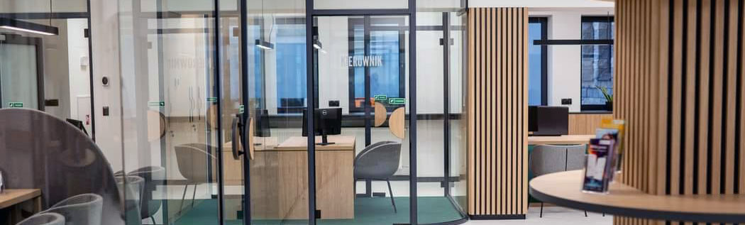 Nowoczesne szklane ściany działowe